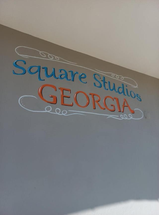 Square Studios Georgia Матала Екстериор снимка