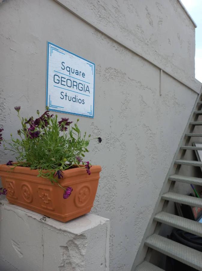 Square Studios Georgia Матала Екстериор снимка
